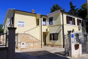 Apartments with a parking space Premantura, Medulin - 2247, Medulin